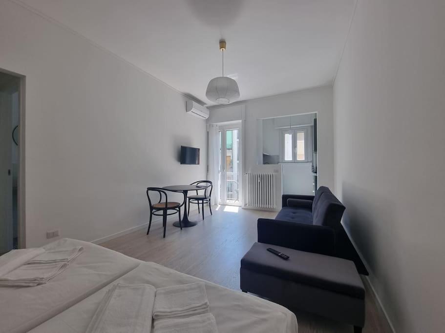 Milan New Apartment In Lively Central Area Exterior foto