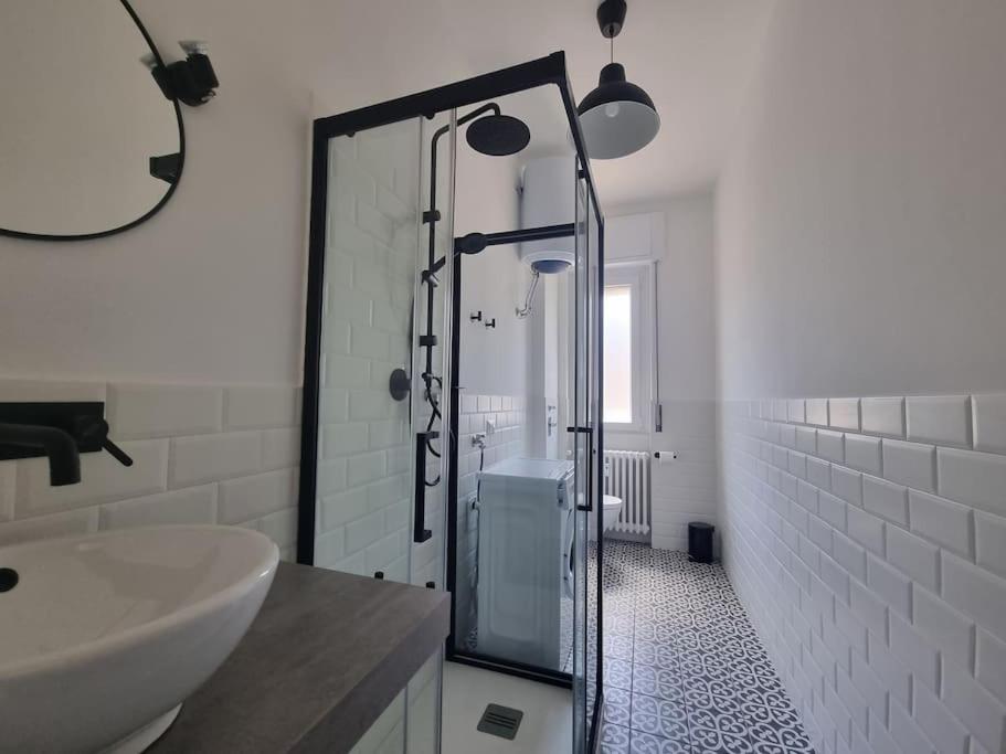 Milan New Apartment In Lively Central Area Exterior foto